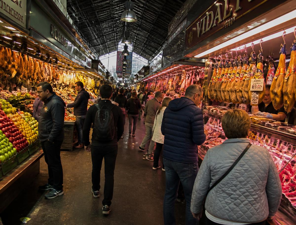 Food tour scene in Barcelona, Spain