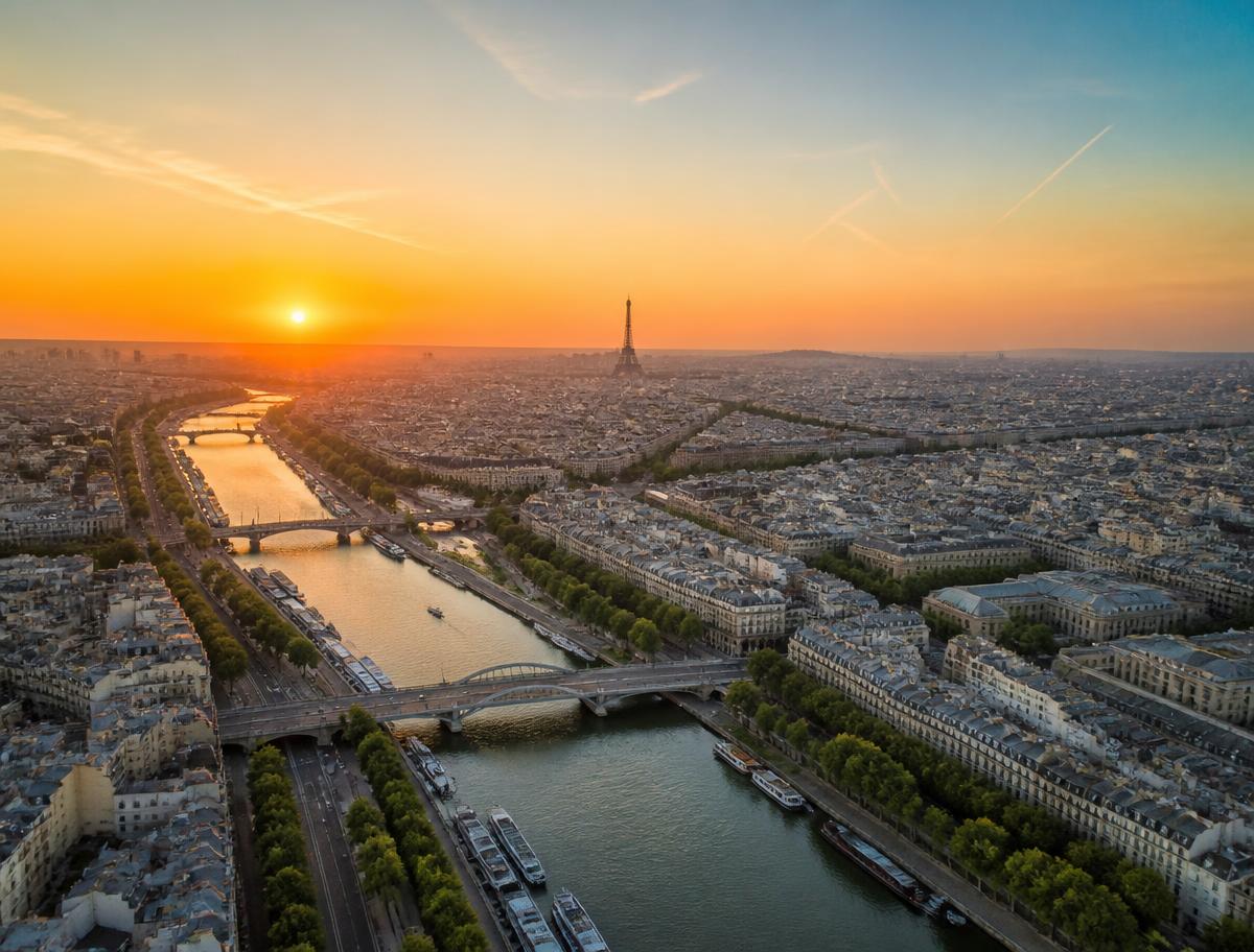 Flights to Paris, France